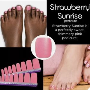 2 sets of Color Street Nails.